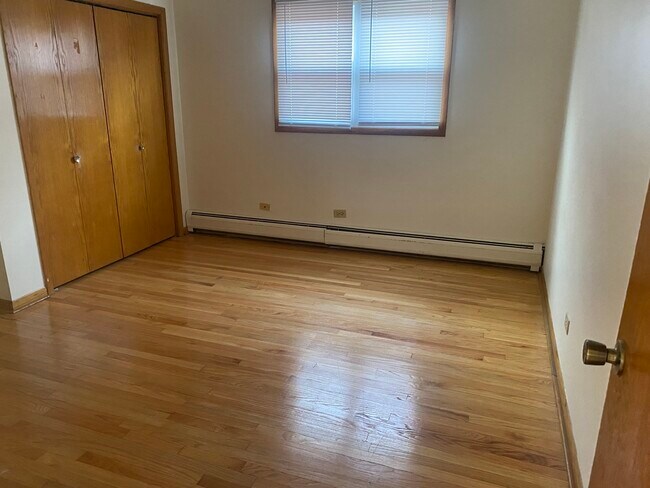 Building Photo - 5247 S Kolmar Ave