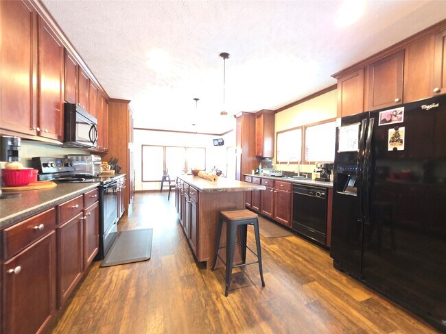Foto del edificio - 21683 White Oak Dr