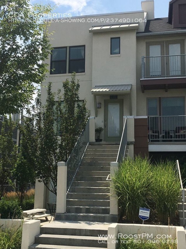Foto principal - Light and Bright Daybreak Townhome