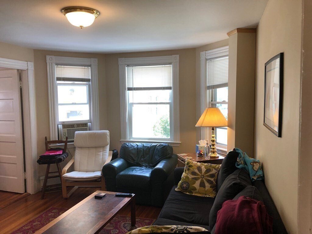 Primary Photo - 249 Pearl St
