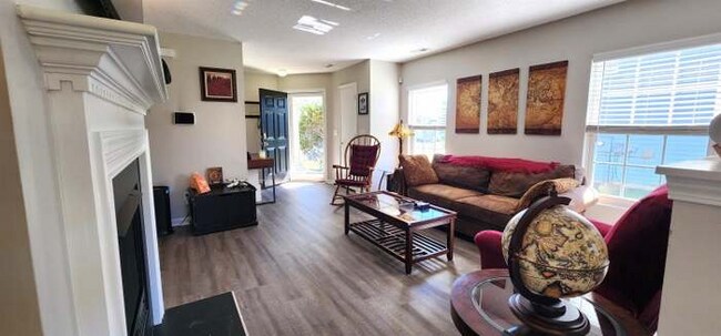 Building Photo - 3470 Tryon Ridge Dr