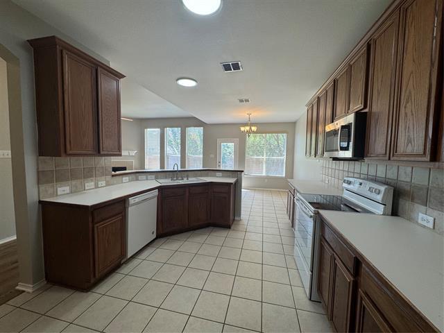 Building Photo - 5913 Big Pine Dr
