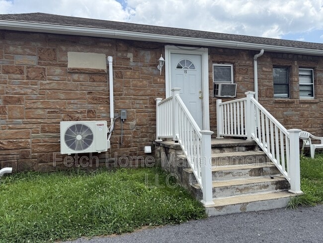Building Photo - 10669 Jonestown Rd