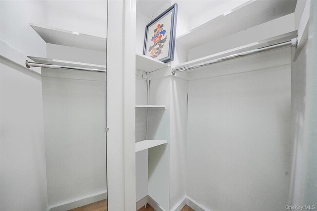 Building Photo - 460 E 79th St