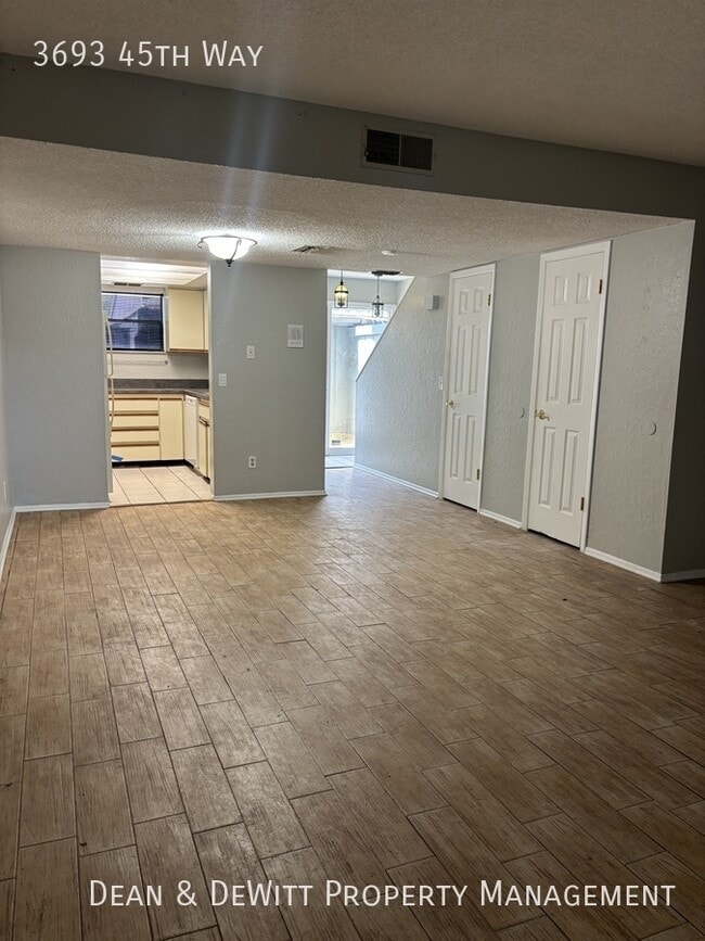 Foto del edificio - 3693 45th Way N