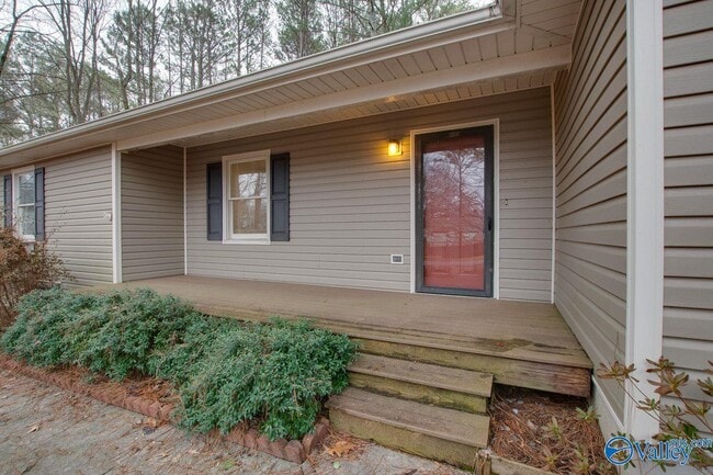 Building Photo - 104 Lindell Dr