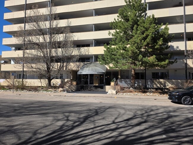 Photo - Location, Location… and Absolutely Incredible Views! Apartment