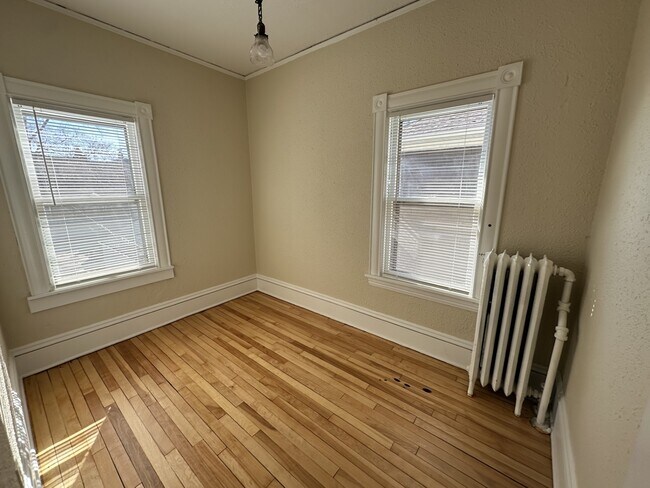 Building Photo - 2509 Aldrich Ave S