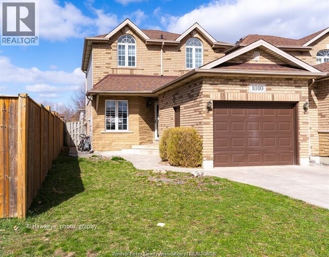 Building Photo - 1010 Silverdale Dr