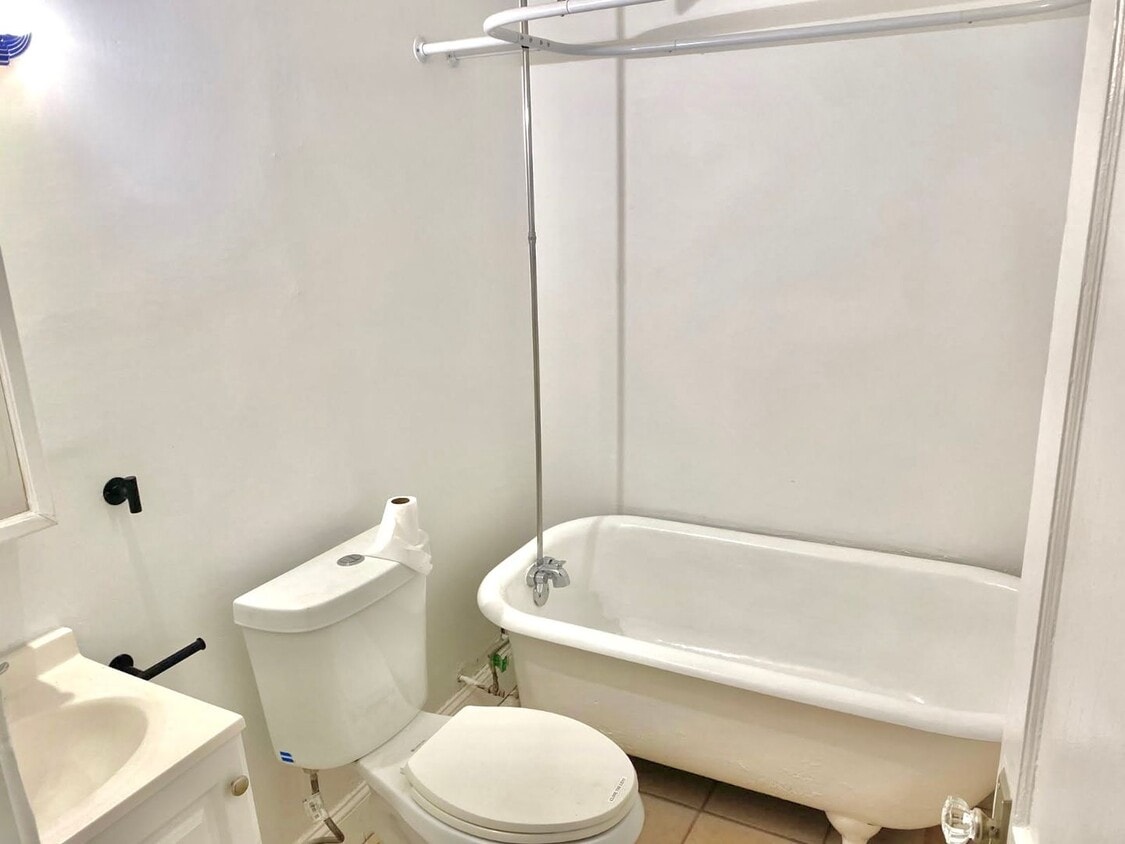 Interior Photo - MK Castle, LLC