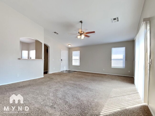 Building Photo - 8617 W Echo Ln