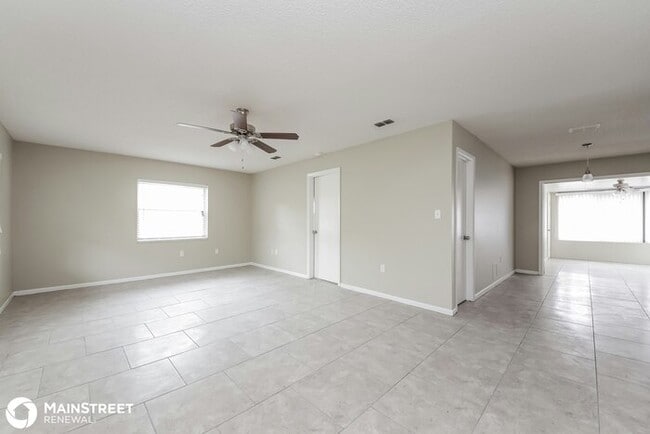 Building Photo - 301 Cricket Hollow Ln