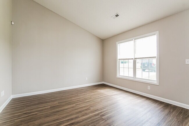 Foto del edificio - 357 Ogburn Rd
