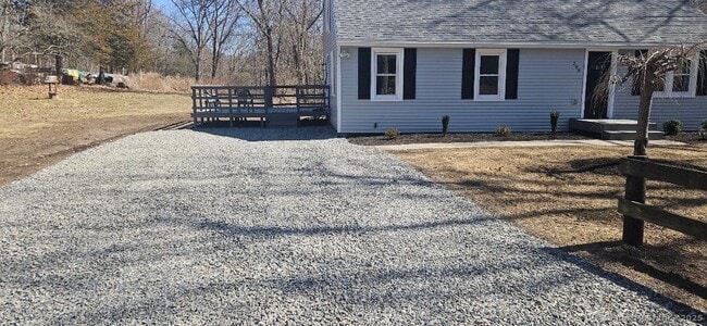 Building Photo - 288 Cathole Rd