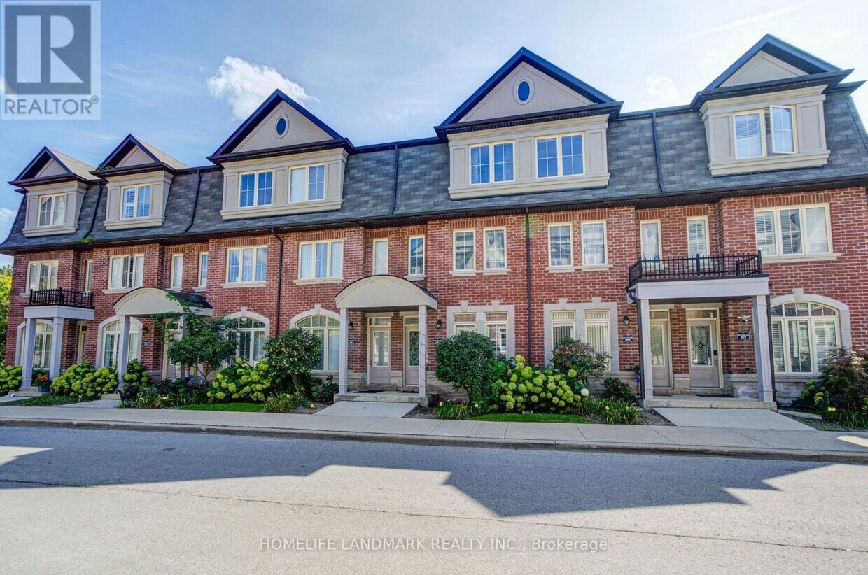 Photo du bâtiment - 7 Eaton Park Ln