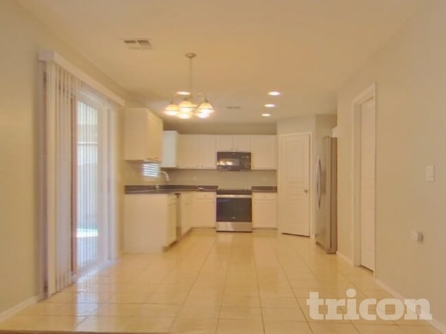 Foto del edificio - 11218 W Elm Ln