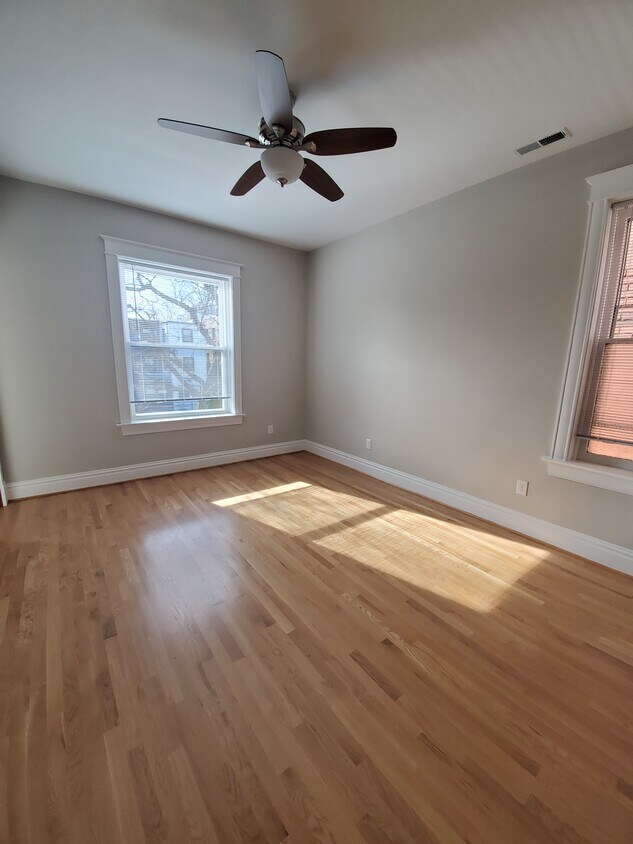 Foto principal - 6018 McPherson Ave
