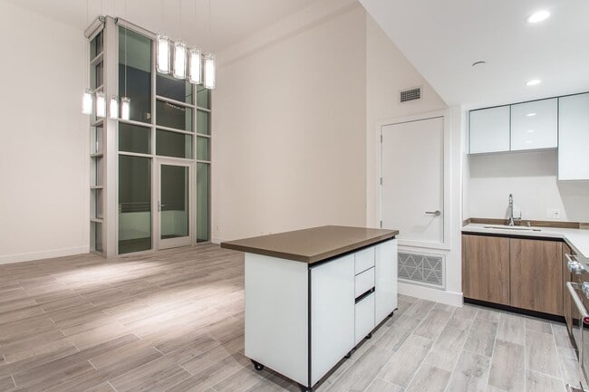 Interior Photo - The Lofts on La Brea