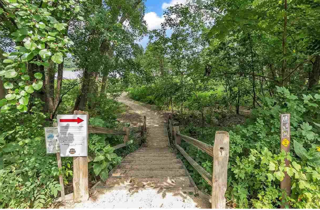 Path in very close proximity - 7106 Fortune Dr