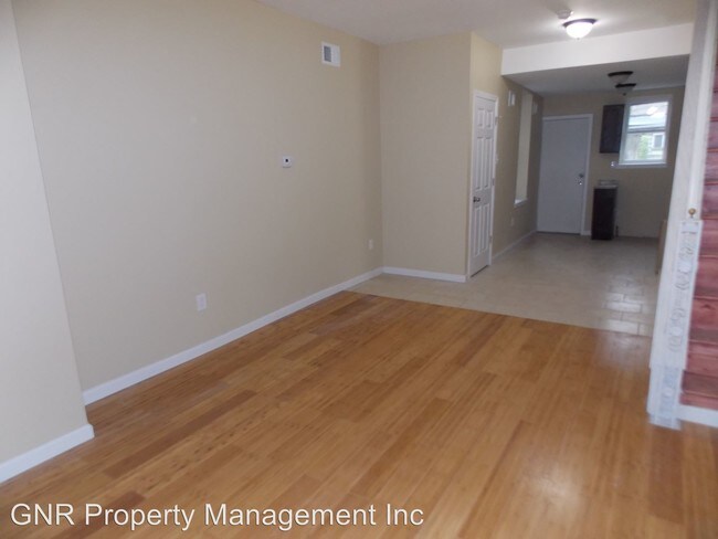 Foto del edificio - 449 N 51st St