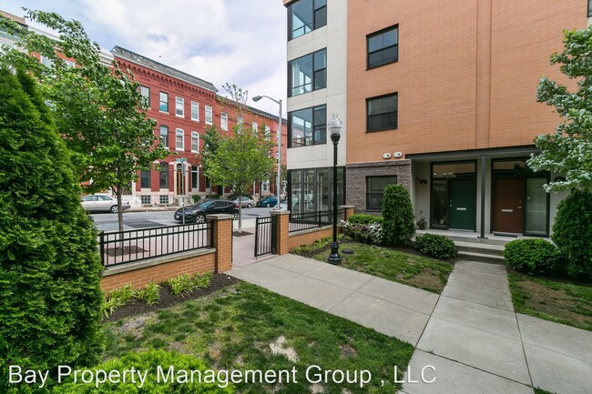 Building Photo - 4 br, 3.5 bath House - 125 Station North Mews