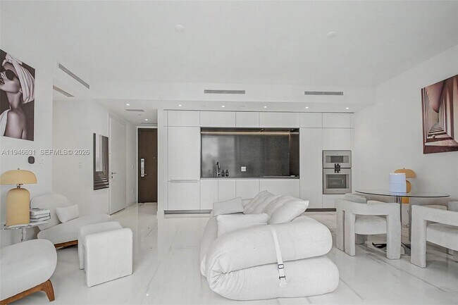 Foto del edificio - 300 Biscayne Blvd Way