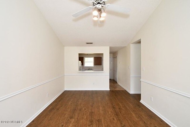 Building Photo - 113 Glenside Ct