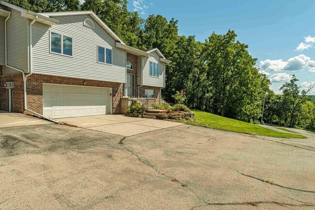 Outside View of Townhouse - 100 Grossenbacher Ln