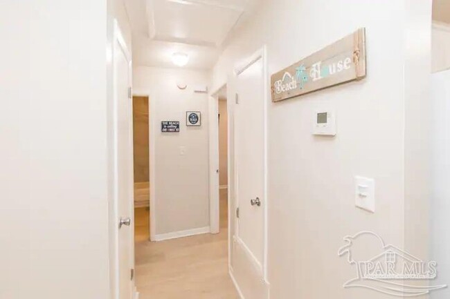 Foto del edificio - 1301 Redwood Ln