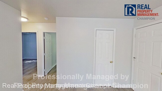 Building Photo - 2 br, 1 bath House - 316 Rutledge Drive