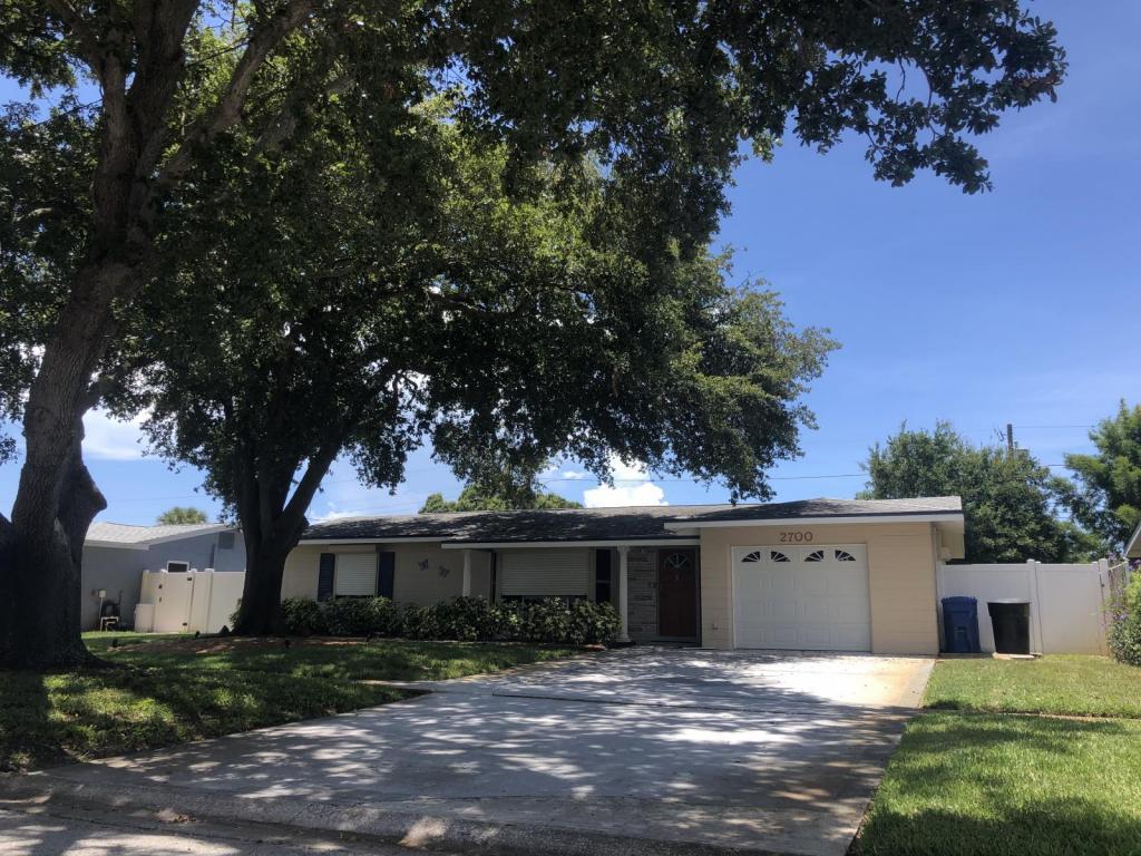 Foto principal - 2700 59th Way N