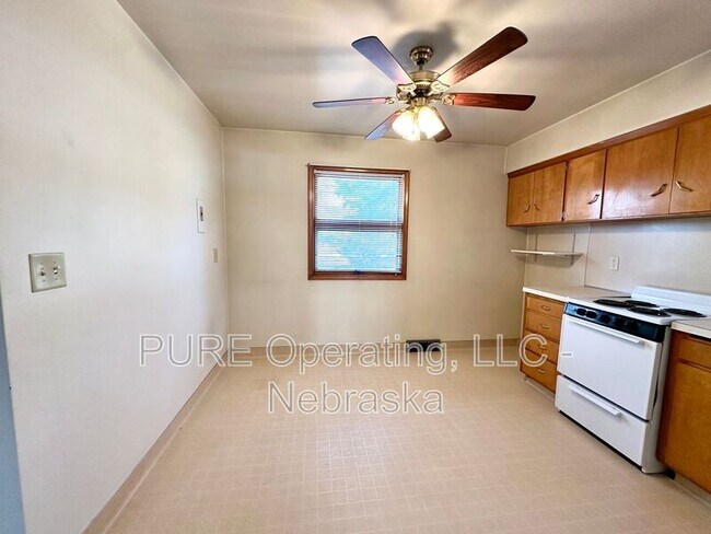 Foto del edificio - 2205 Lindyview Rd