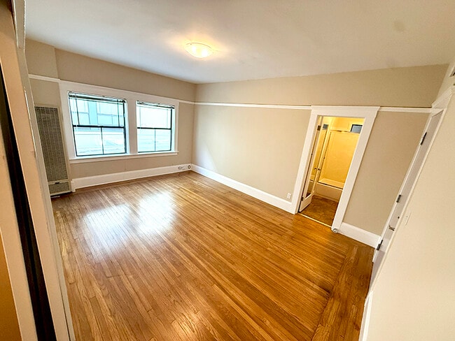 Photo - California Apartments