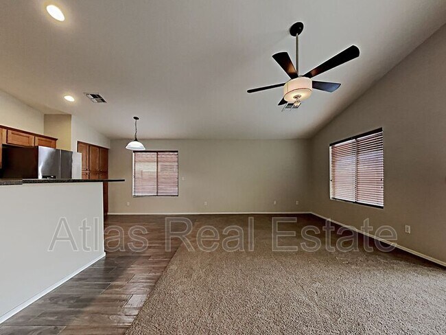 Building Photo - 35468 N Shorthorn Trail