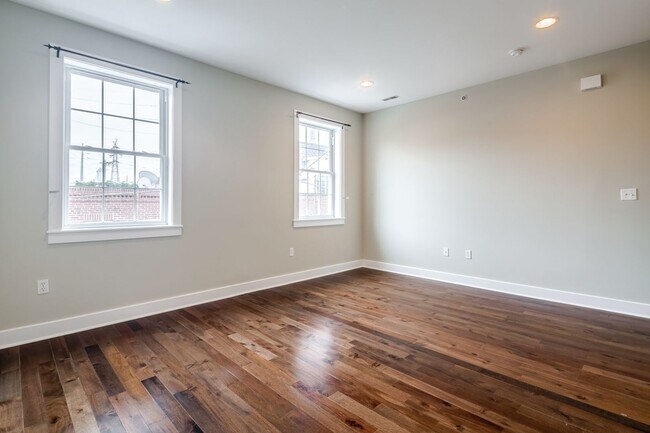Foto del edificio - 2633 Catharine St