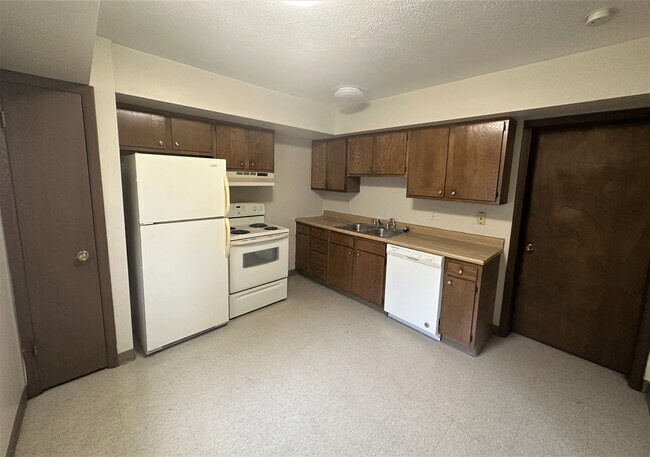 Building Photo - 1080 Millers Ln