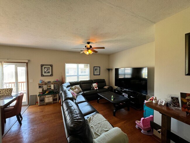 Foto del edificio - 3 Bedroom Home in Quiet Cul-de-sac!