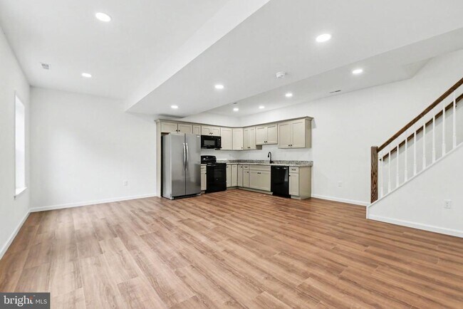 Foto del edificio - 476 Gravel Hill Rd