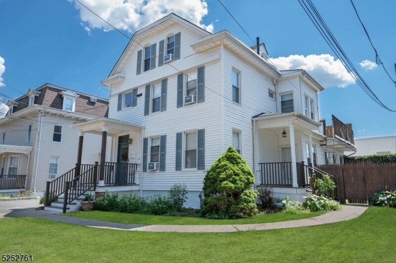 50 Franklin Pl Unit 2, Summit, NJ 07901 Room for Rent in Summit, NJ