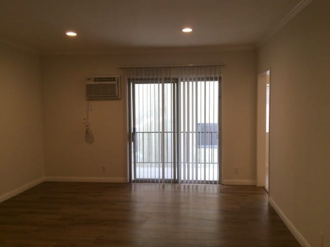 Building Photo - 1143 10th St