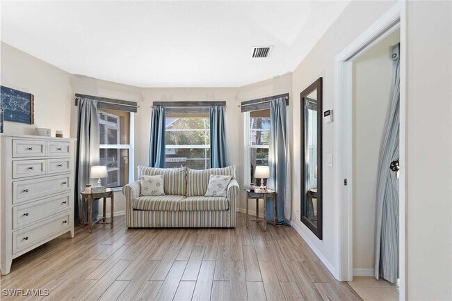 Foto del edificio - 4810 SW 25th Pl