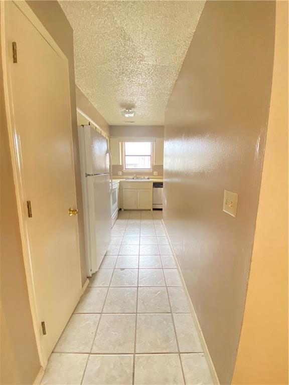 Foto del edificio - 1408 Christy Dr