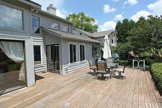 Foto del edificio - 1600 Old Hunters Trce