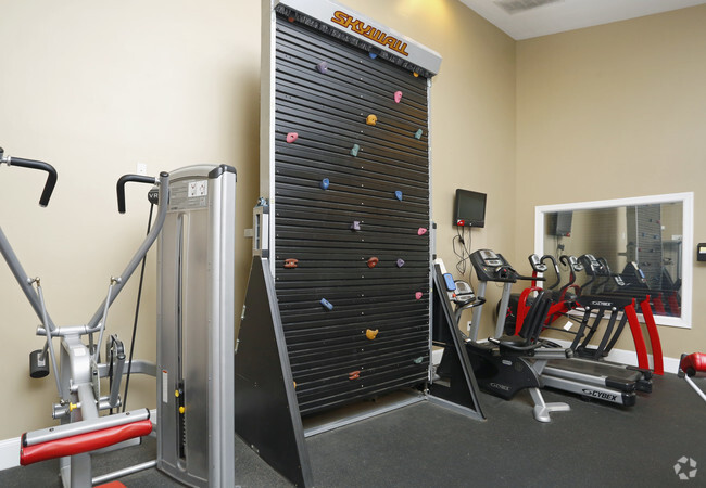 Fitness Center - Stone Gate Apartments