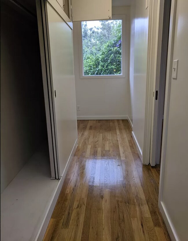 Closet2 - 8384 Red Hill Country Club Dr