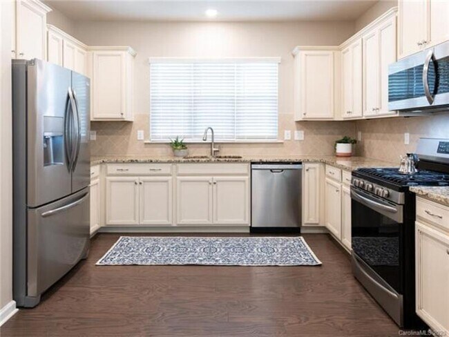 Building Photo - 16505 Emerald Dunes Dr