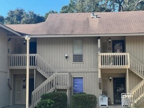 Building Photo - 2031 Sea Cliff Dr S