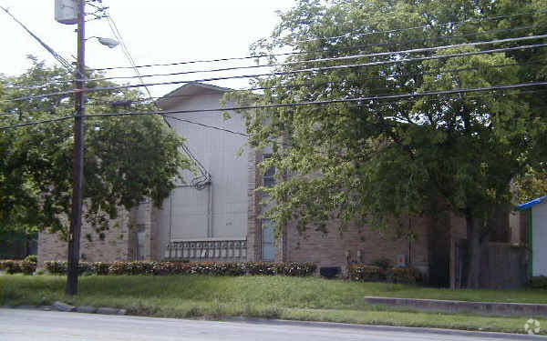 Building Photo - South 1st Flats