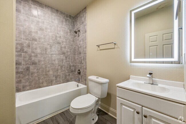 2 habitaciones, 1 baño - 714 pies cuadrados - Baño - Platform Bainbridge