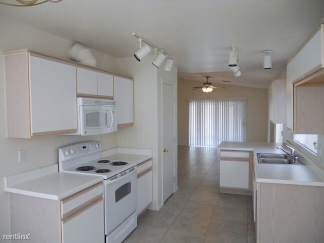 Building Photo - 3 br, 2 bath House - 9044 W Monte Vista Rd